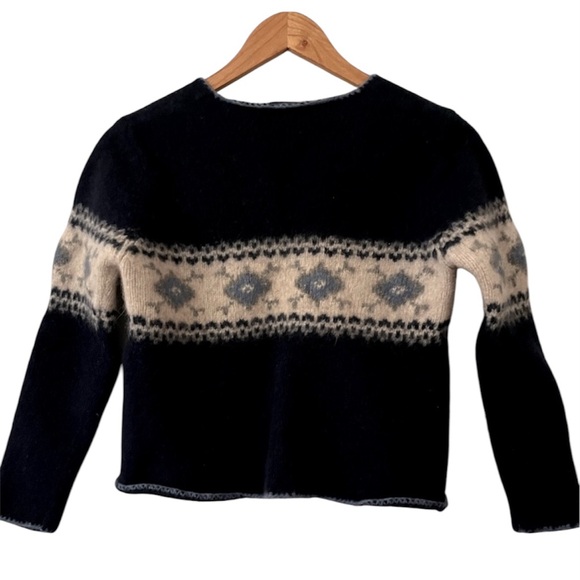 Great Northwest•Wool V-Neck Sweater - Picture 2 of 4